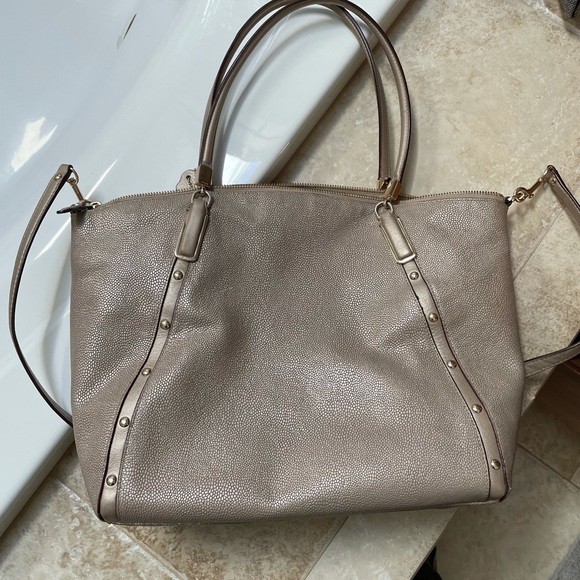 Coach Tote Large - Picture 2 of 8